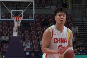 爱游戏体育- 辽宁男篮比赛回放 