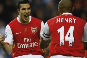 爱游戏体育-阿尔卡拉斯刷新里程碑，AC米兰决赛力克洛杉矶湖人，晋级概率达70％(阿尔卡拉斯的家庭简介)